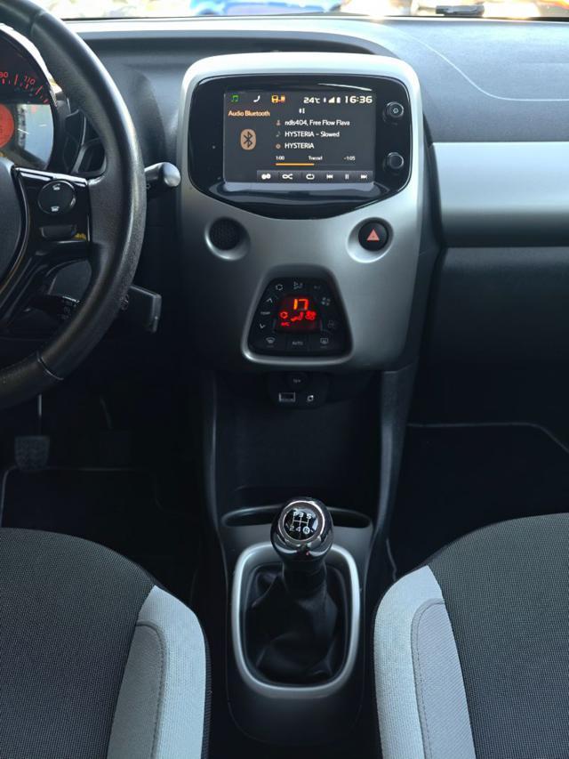 TOYOTA Aygo 1.0 VVT-i 69 CV 5 porte x-cool