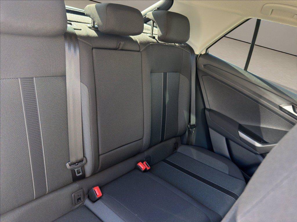 VOLKSWAGEN T-Roc 1.0 tsi R-Line 110cv del 2025