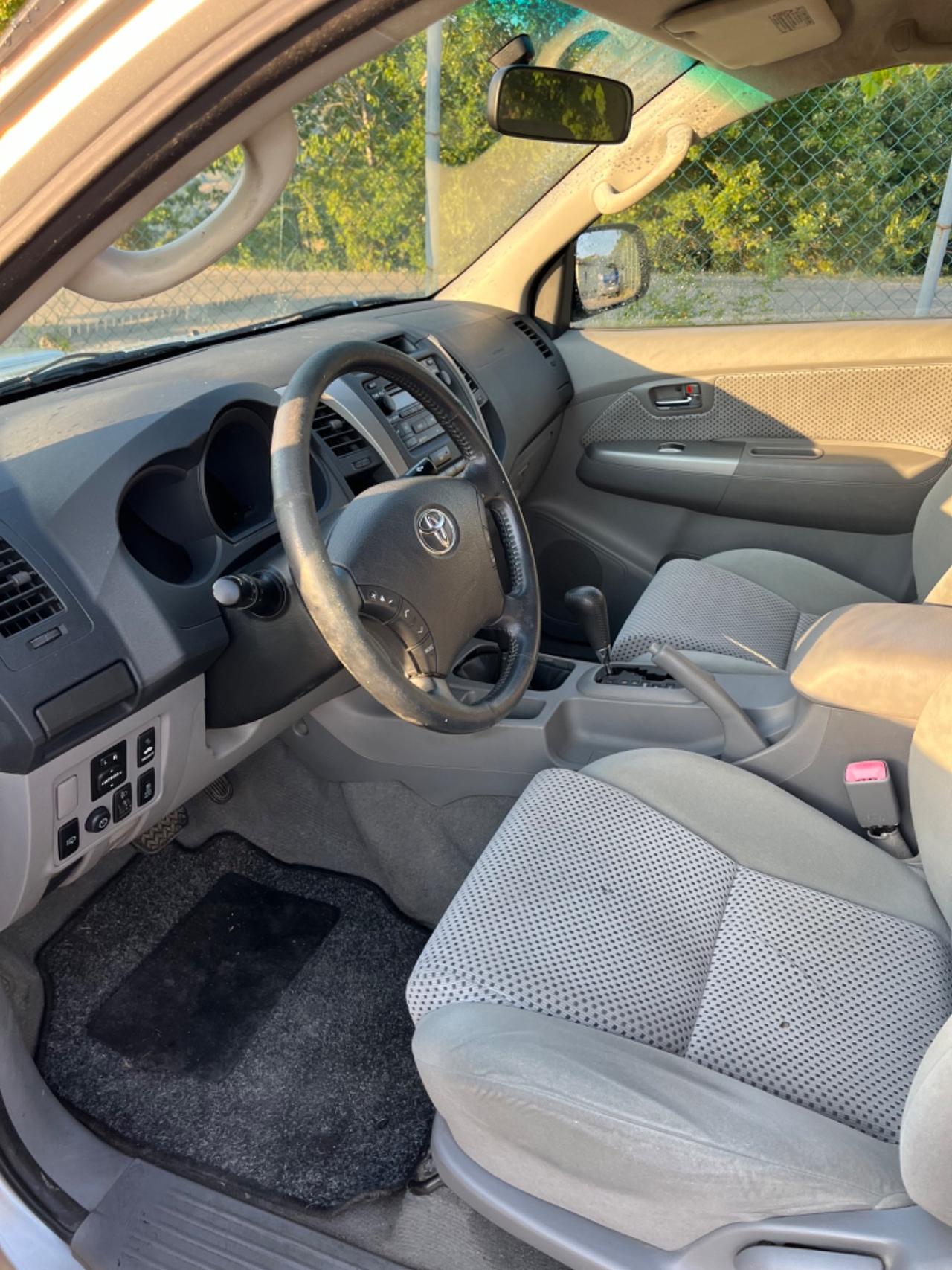Toyota Hilux 3.0 D-4D 4WD 4p. Doub. CAB