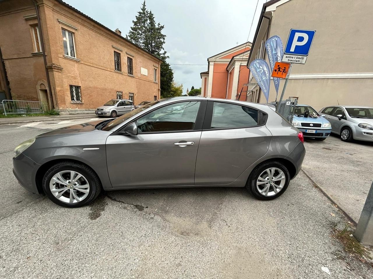 Alfa Romeo Giulietta 1.6 JTDm-2 105 CV Exclusive