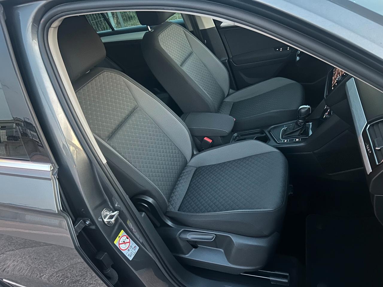 Volkswagen Tiguan 2.0 TDI SCR DSG Business Sport BlueMotion Technology