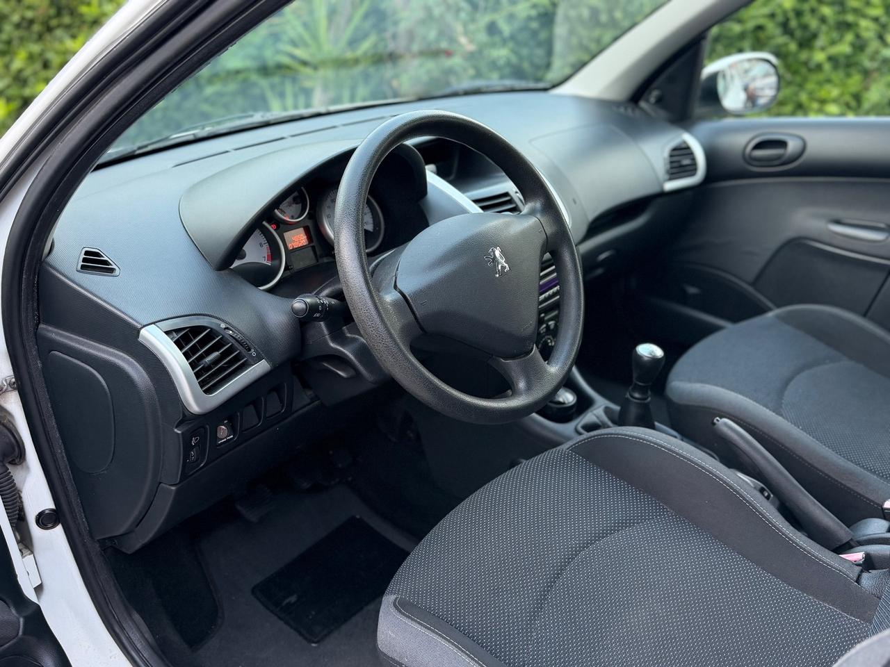 Peugeot 206 Plus 1.1 60CV 5p. ONE Line