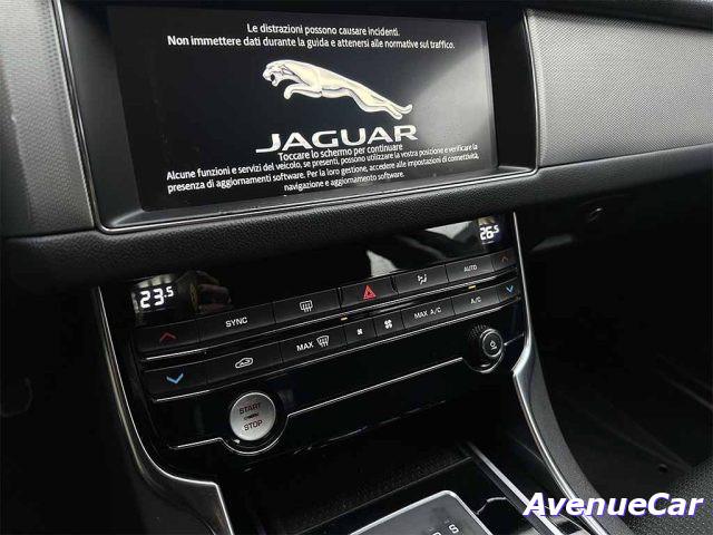 JAGUAR XF 2.0 d Pure BERLINA AUTOMATICA TELECAMERA IVA ESP