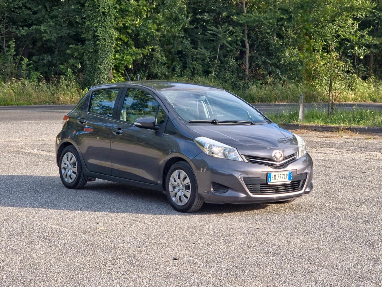 Toyota Yaris 1.0 5 porte Lounge CV-69 E5B Manuale NEO