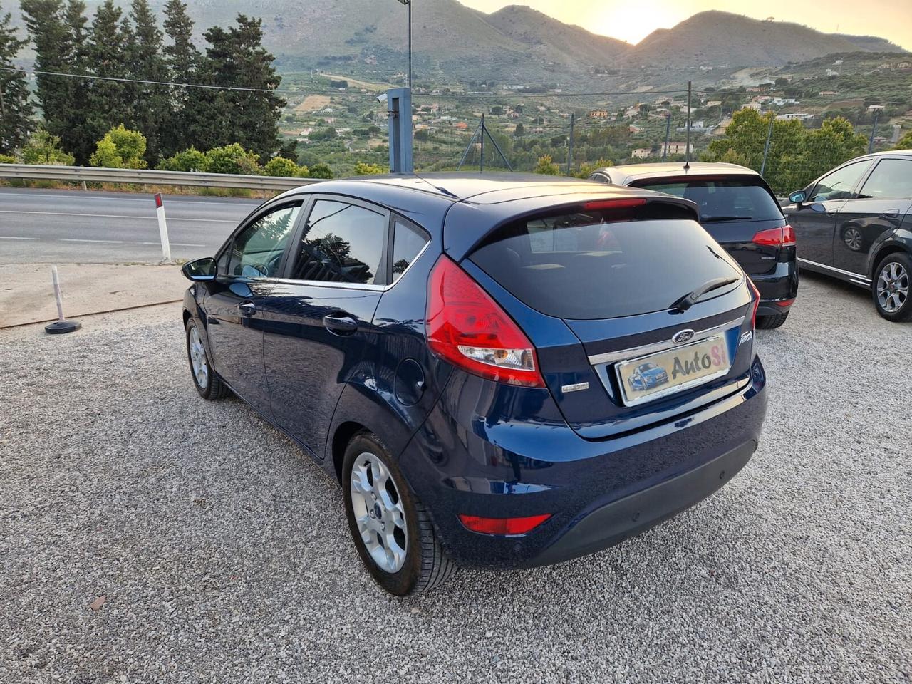 Ford Fiesta Ikon 1.6 TDCi 95CV 5 porte