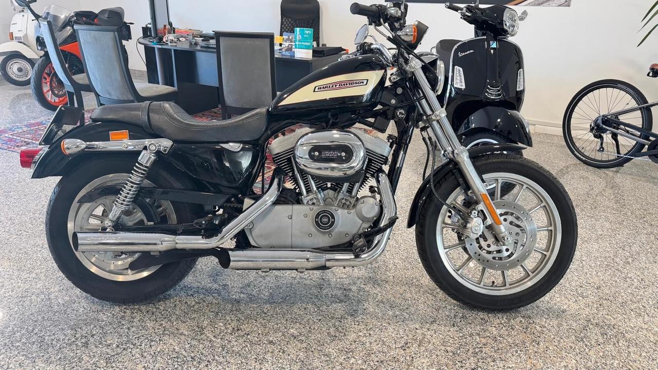 Harley-davidson XL 1200 1200 Roadster XL 1200 R