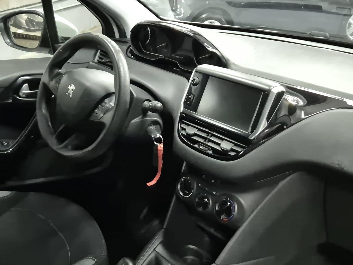 PEUGEOT - 208 - BlueHDi 75 S&S 5p. Active