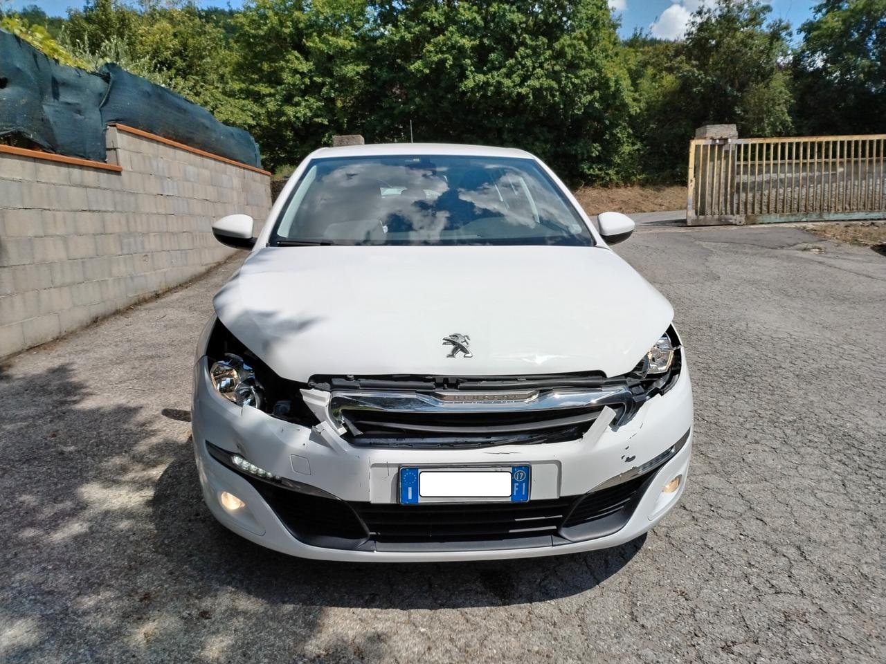 Peugeot 308 Incidentata/Sinistrata