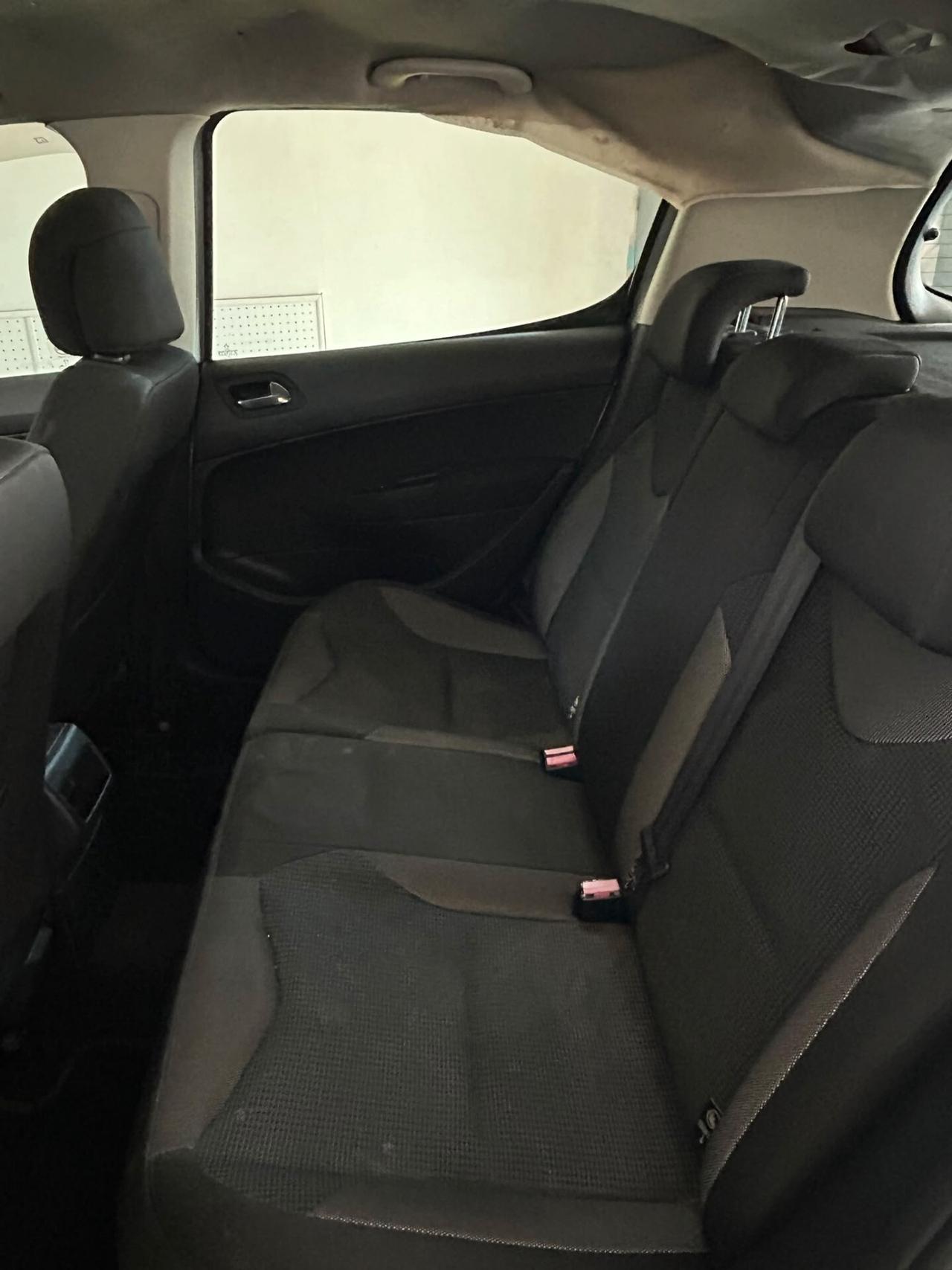 Peugeot 308 1.6 HDi 90CV 5p. Tecno