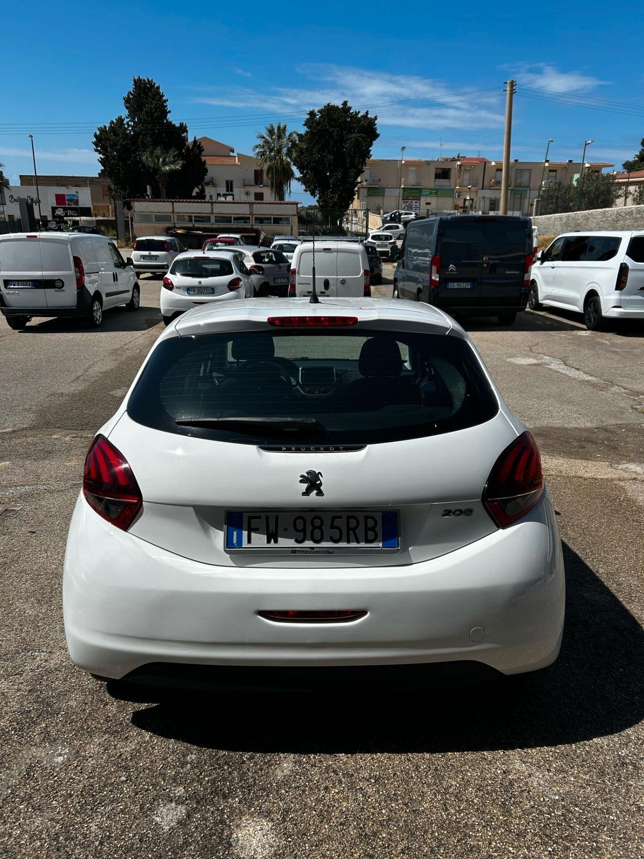Peugeot 208 BlueHDi 100 S&S 5 porte Signature