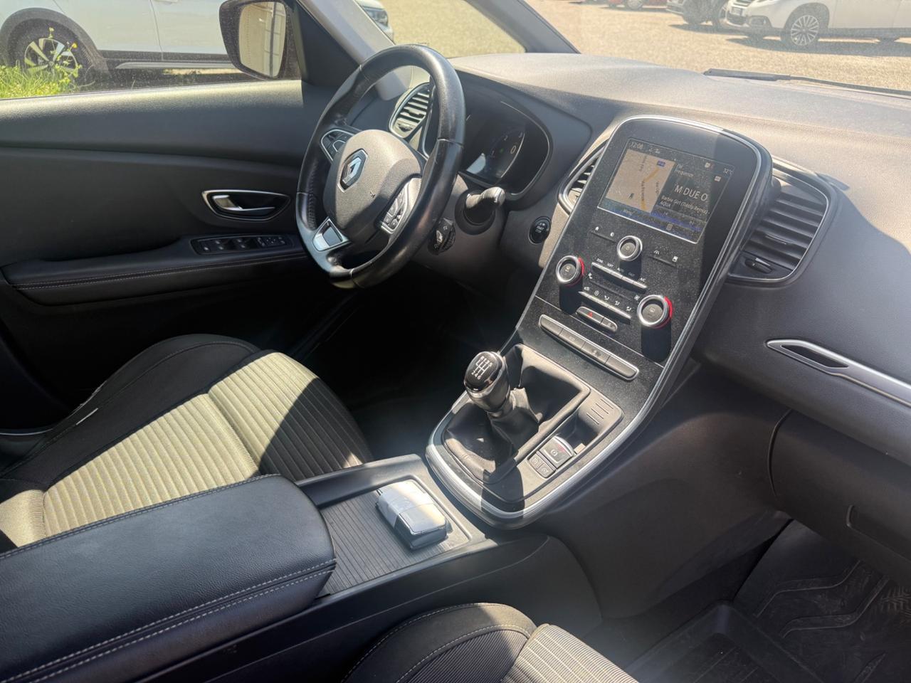 Renault Grand Scenic dCi 8V 110 CV EDC Energy Intens