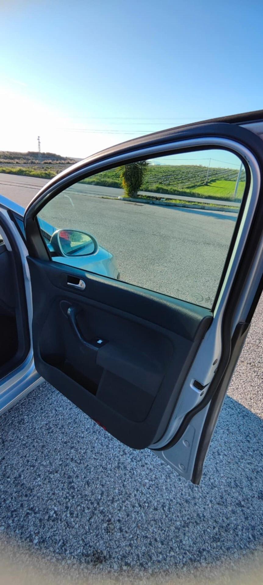 Volkswagen Golf Plus 1.9 TDI/101 CV cat Var. Comfortline