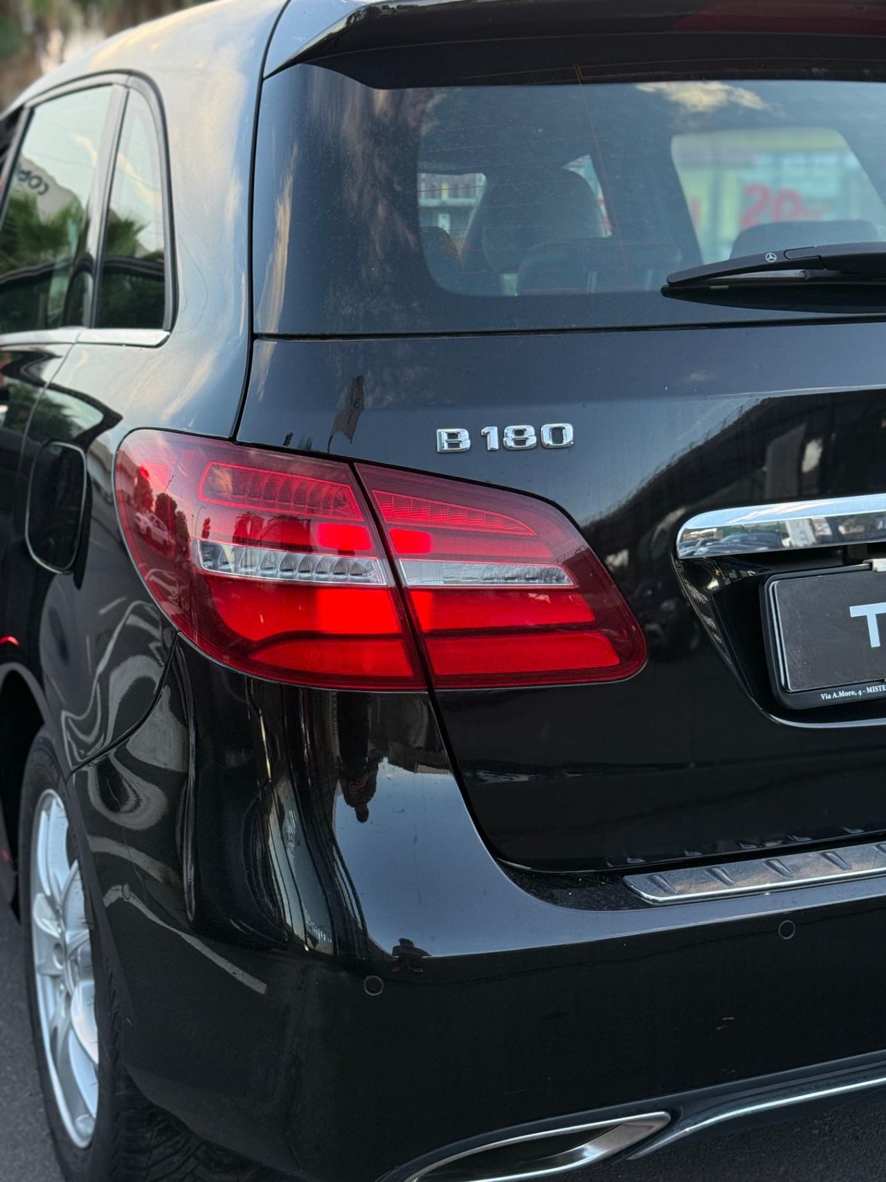 Mercedes classe B180 cdi autom SOLO 56.000KM - 2015