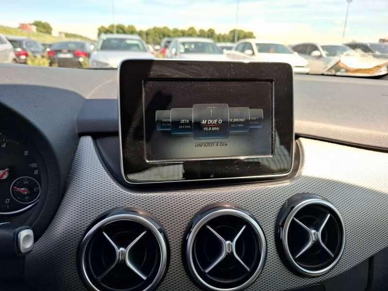 Mercedes-benz B 180 B 180 d Automatic Sport