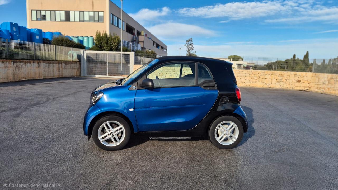 SMART FOR TWO EQ PURE 41 KW 56 CV