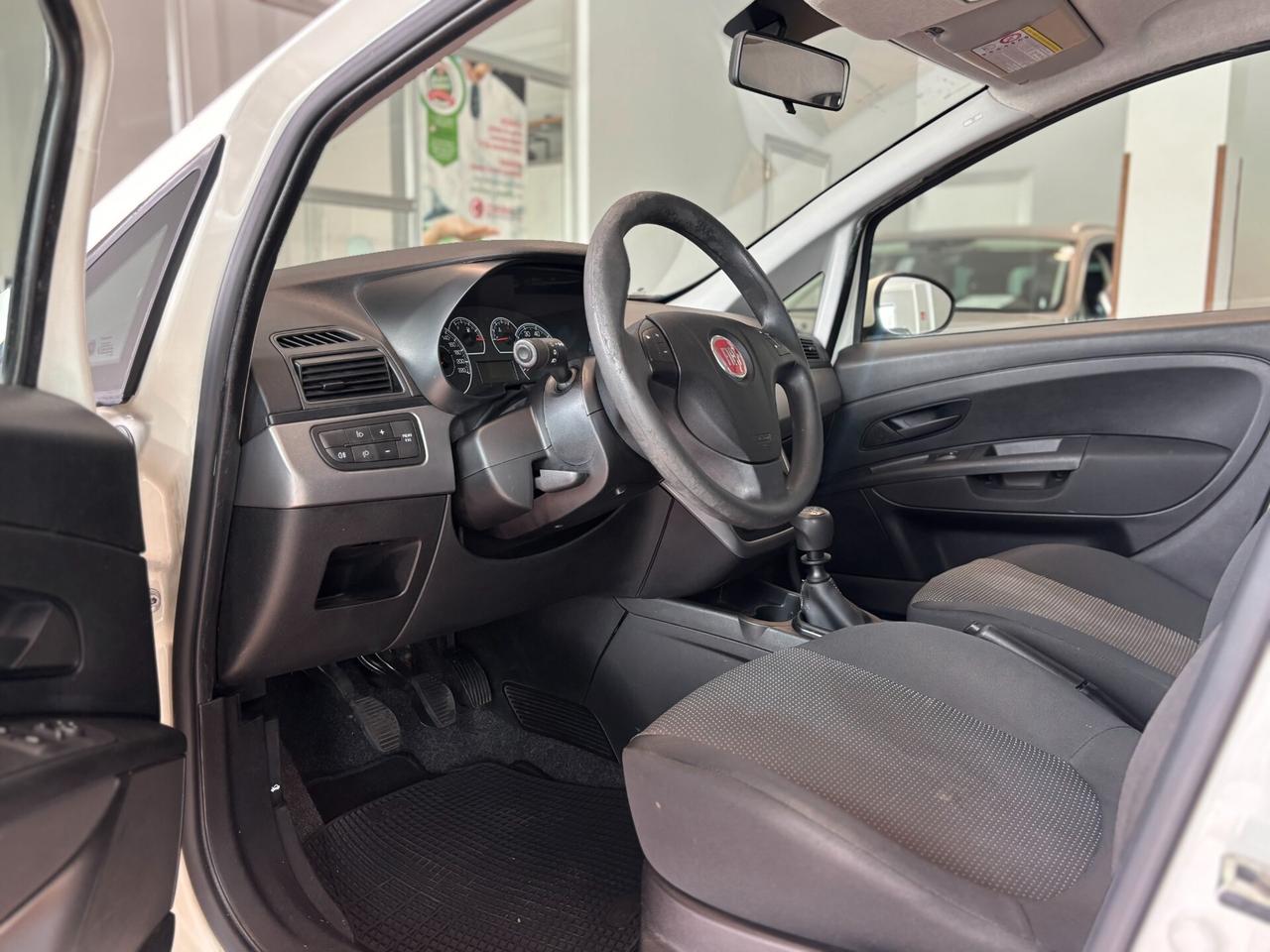 Fiat Punto 5p 1.4 natural power *NEOPATENTATI