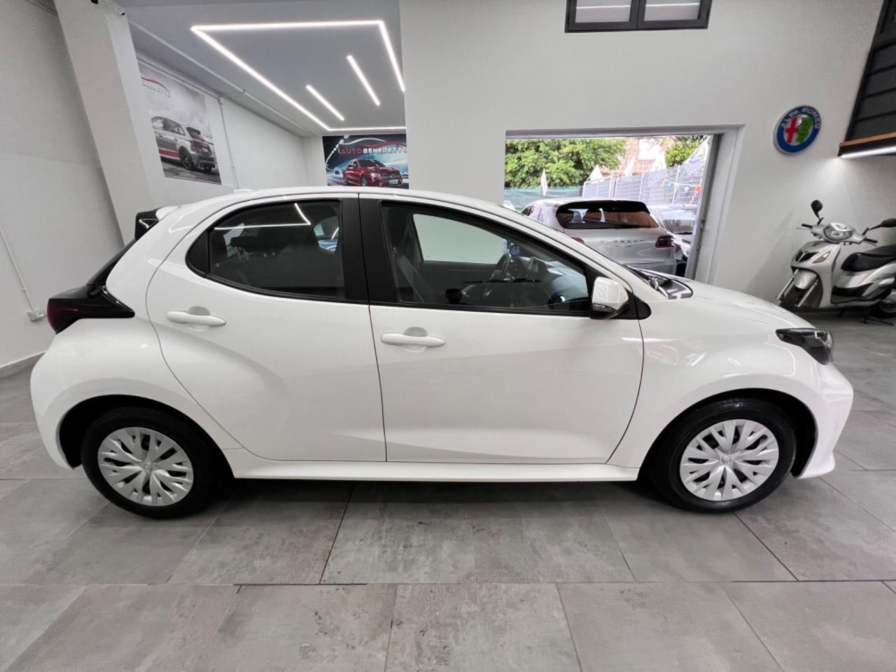 Toyota Yaris 1.0 5 porte Active 2023