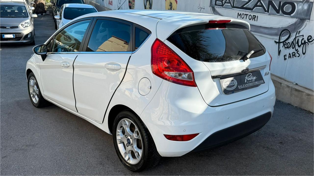 FORD FIESTA 1.4 TITANIUM 5 PORTE GPL 2012