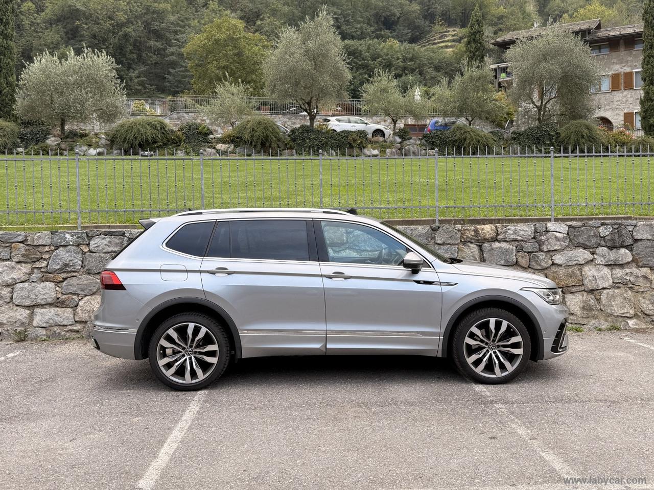 VOLKSWAGEN Tiguan Allsp. 4MOTION R-LINE TETTO PELLE