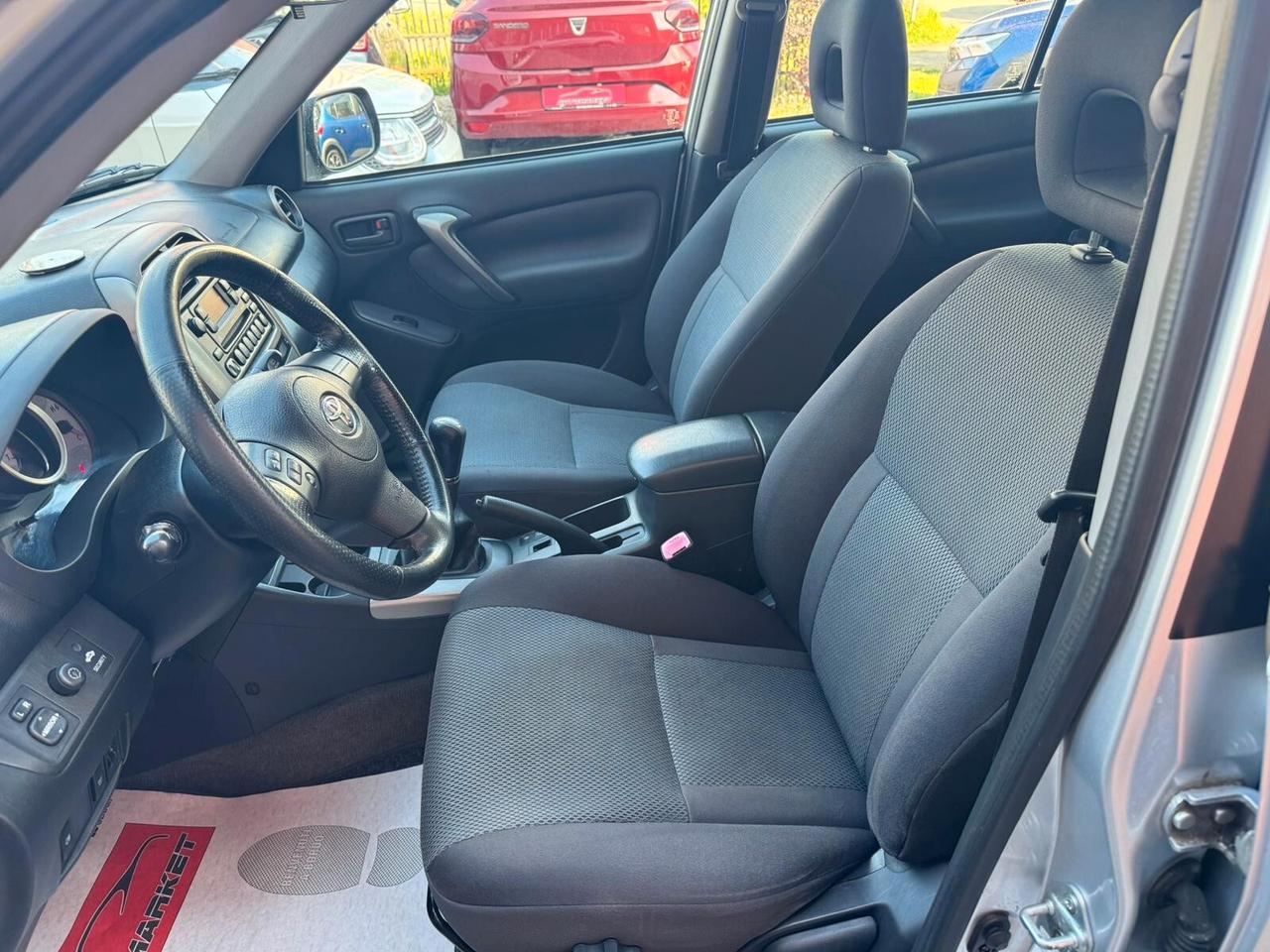 Toyota RAV 4 RAV4 2.0 Tdi 116cv D-4D cat 5 porte Sol