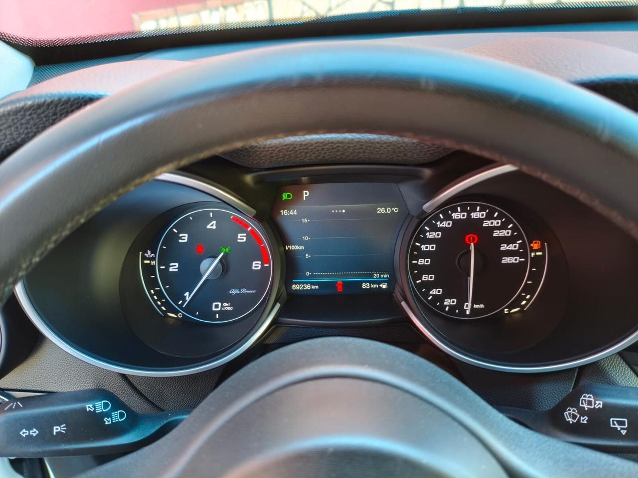 Alfa Romeo Stelvio 2.2 Turbodiesel 160 CV AT8 RWD Sport-Tech