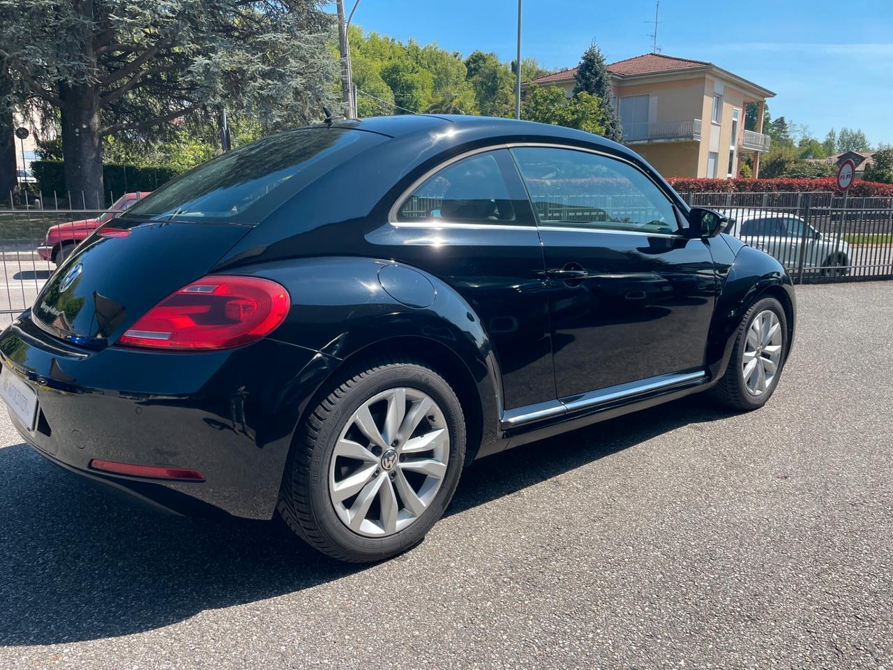 Volkswagen Maggiolino 1.6 TDI Design