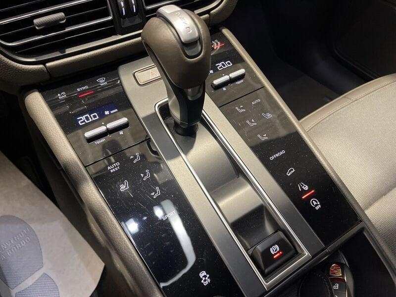 Porsche Macan 2.0 "Keyless entry"ACC*