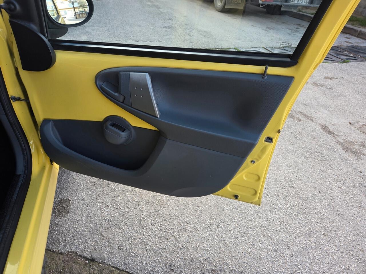 PEUGEOT 107 ANNO 2009 5PORTE SOLI KM 78000 CERTIF