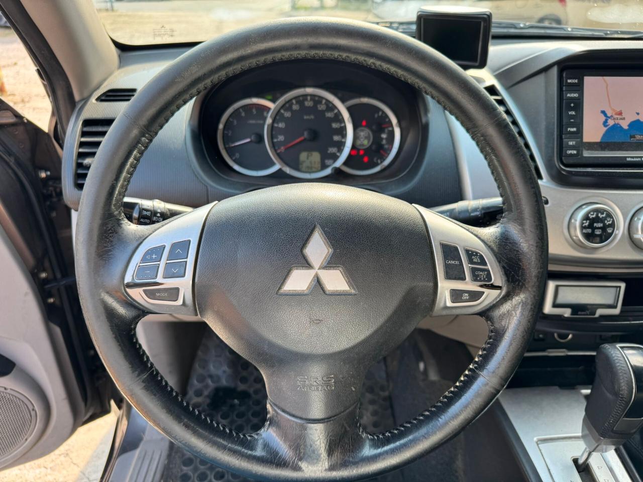 Mitsubishi L200 2.5 DI-D/178CV DC Intense Plus