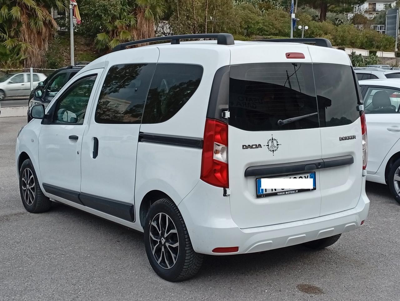 Dacia Dokker 1.6 8V 100CV Start&Stop GPL Lauréate