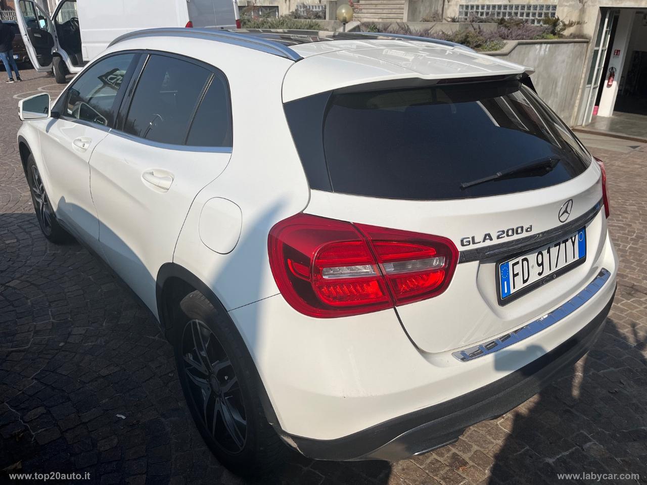 MERCEDES-BENZ GLA 200 d Enduro