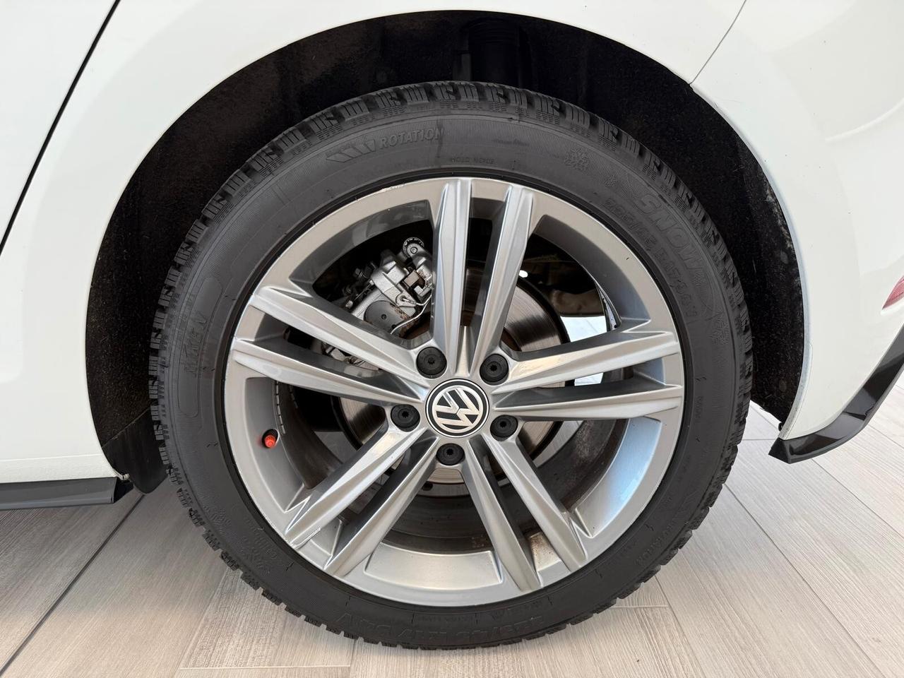 Volkswagen Golf 1.6 R line r line Sport BlueMotion Technology 115 CV 5p.