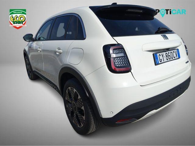 FIAT 600 Hybrid 110 CV DCT MHEV La Prima