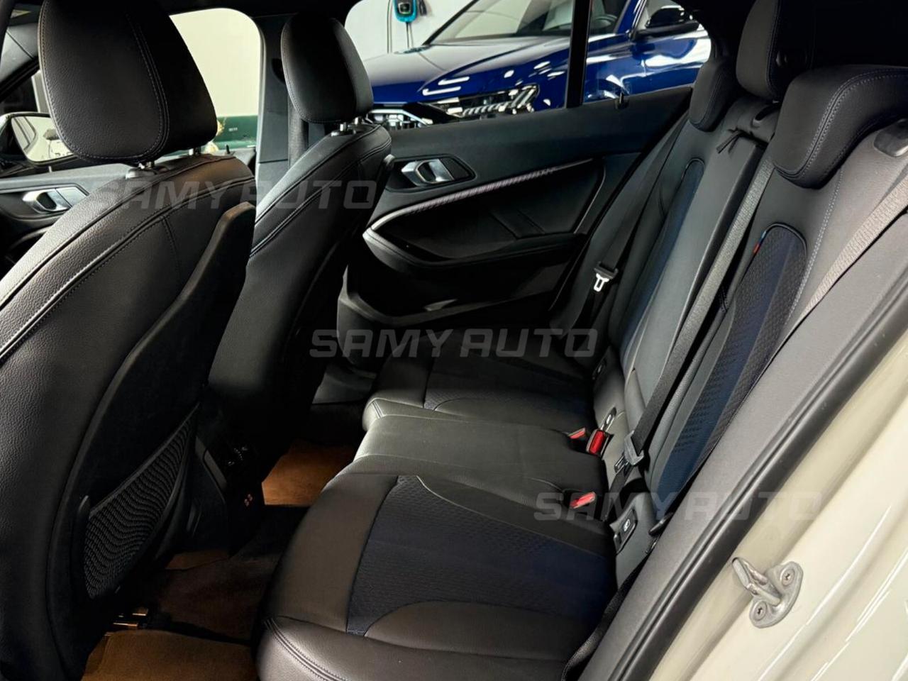 Bmw 118 118d 5p. Msport