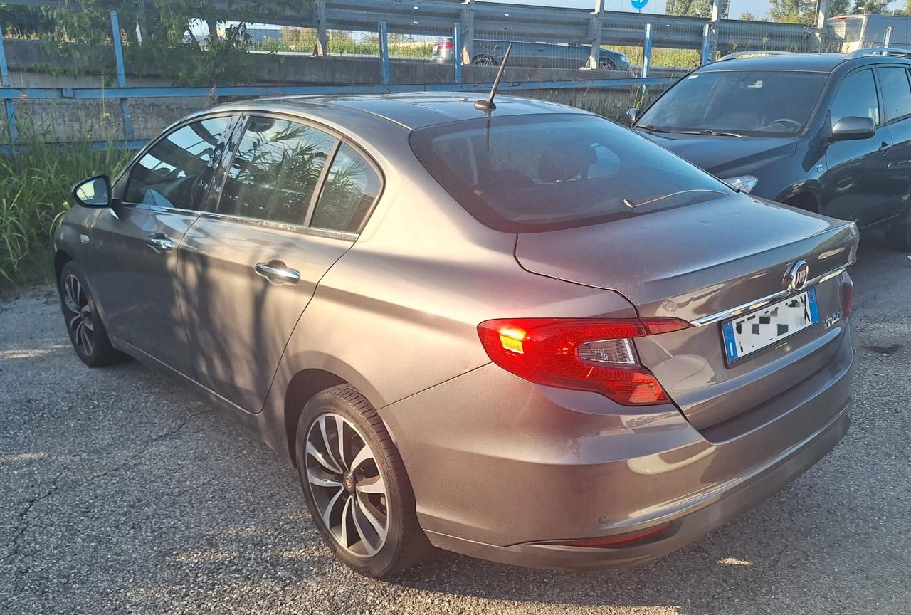 Fiat Tipo 1.6 Mjt 4 porte Lounge