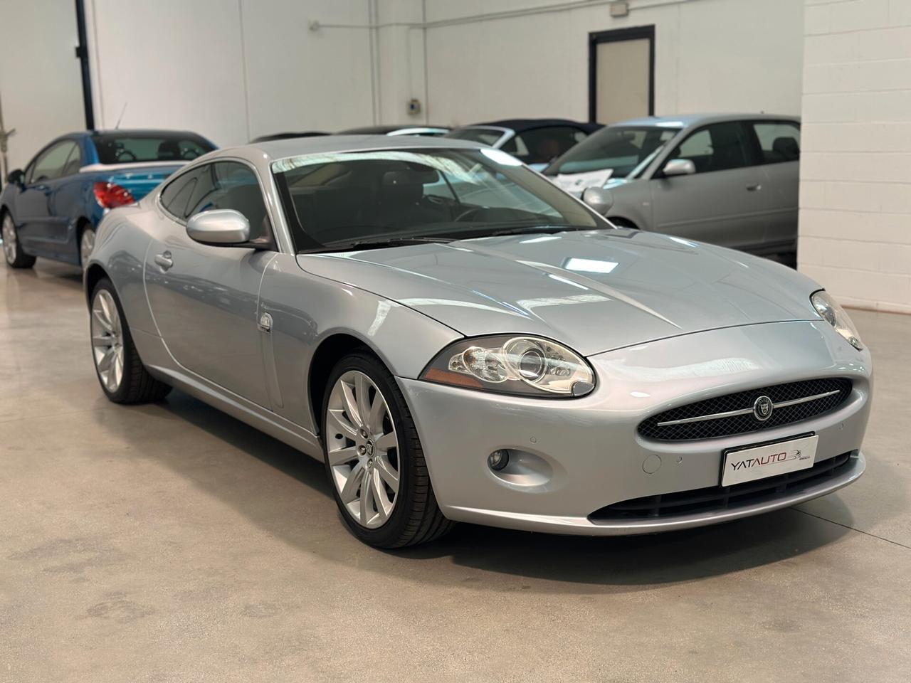 Jaguar XK 4.2 V8 Coupé