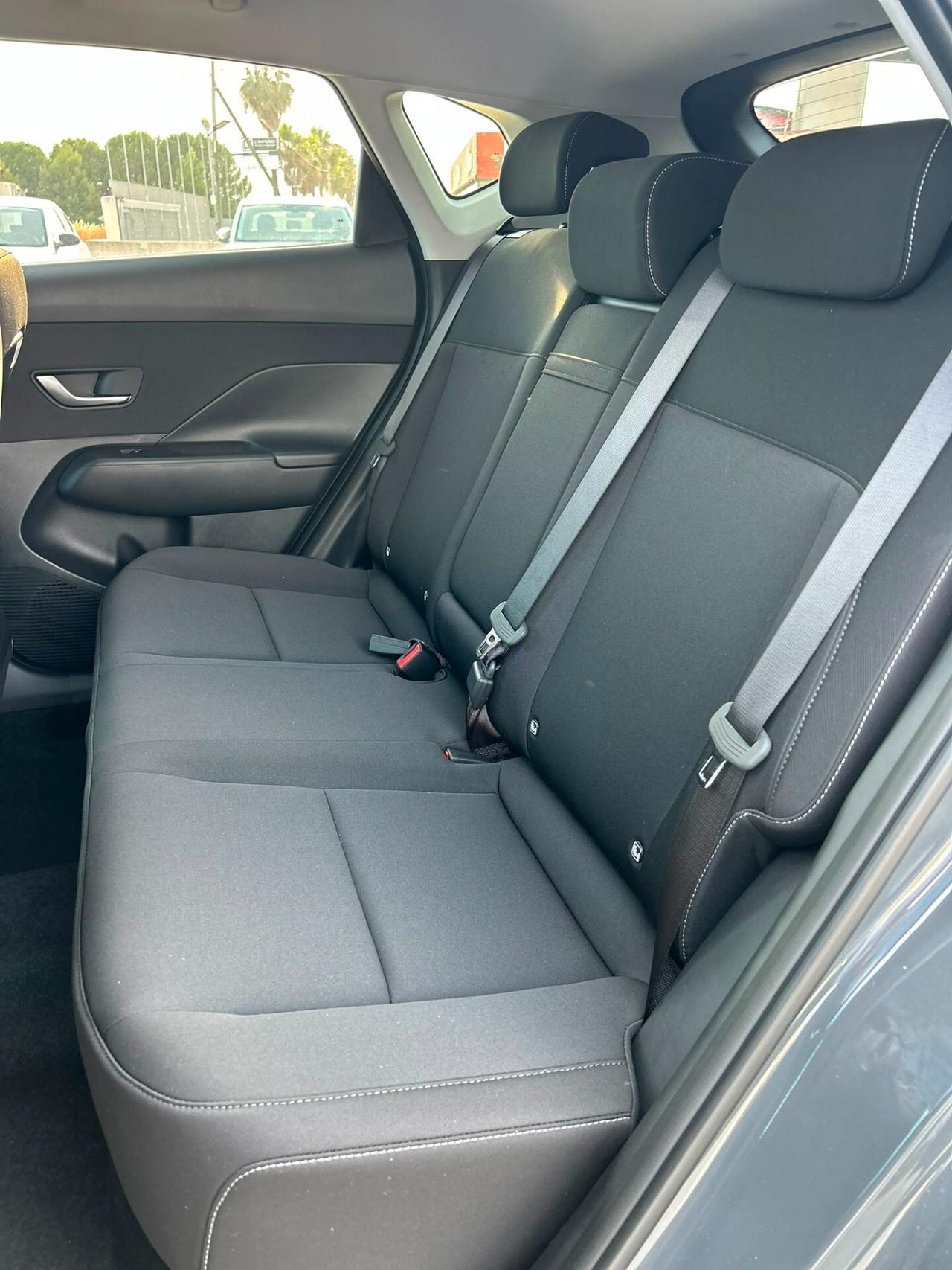 Hyundai Kona 1.6 HEV DCT Business