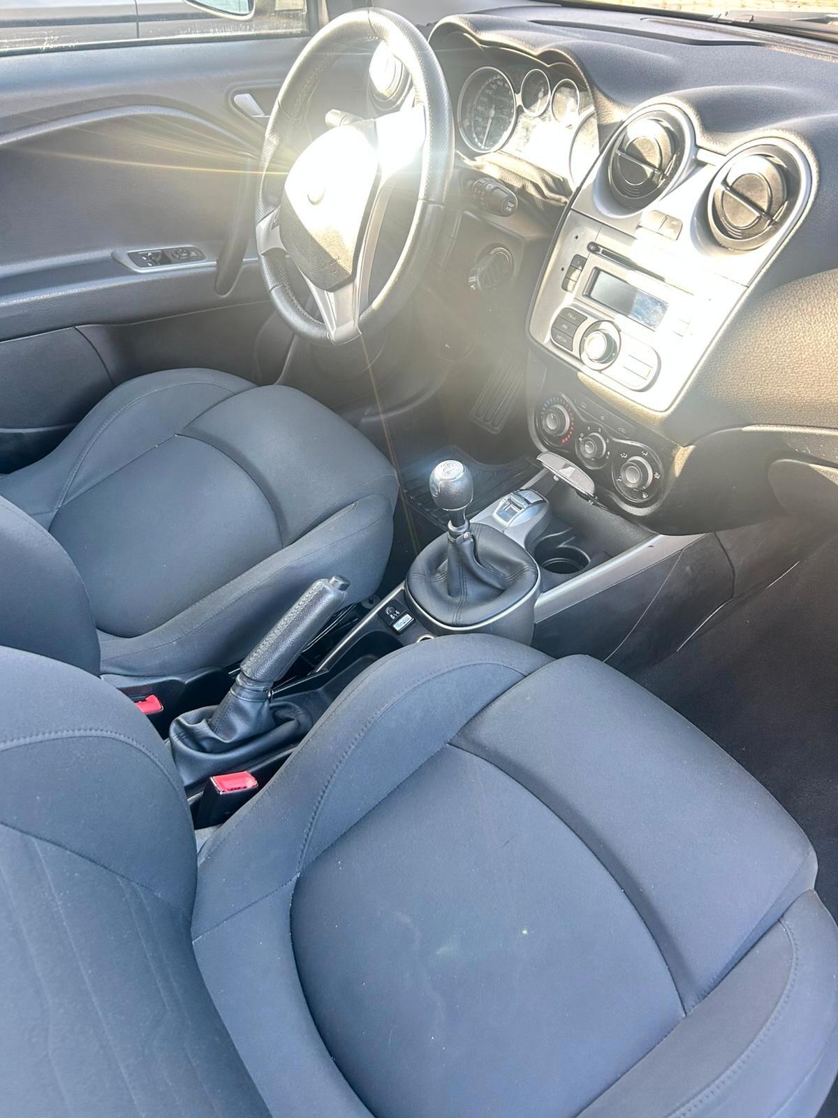 Alfa Romeo MiTo 1.3 JTDm-2 95 CV S&S Distinctive Sport Pack