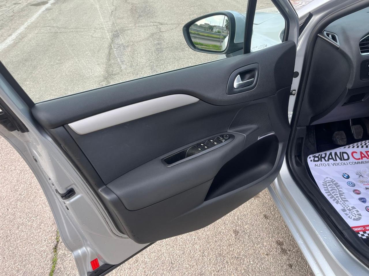 Citroen C4 1.6 HDi Exclusive Unipro 2011