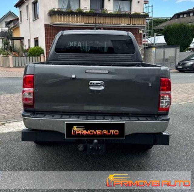 TOYOTA Hilux 3.0 D-4D aut.4WD 4p. DC Stylex