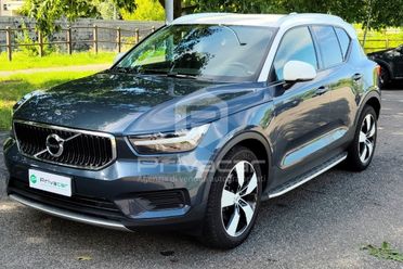 VOLVO XC40 B4 AWD Geartronic Momentum Pro