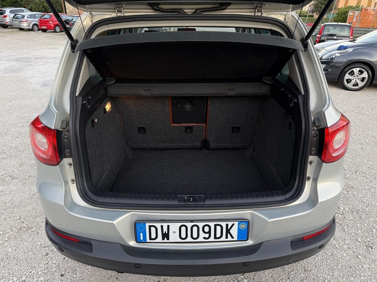 VOLKSWAGEN TIGUAN 2.0 TDI 4MOTION UNICO FULL