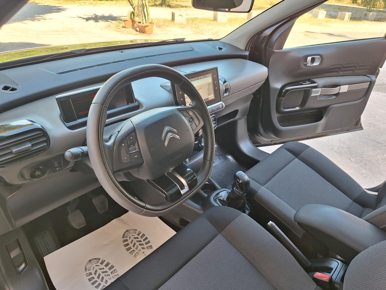 Citroen C4 Cactus 1.6 HDI Shine TETTO NAVI 2017