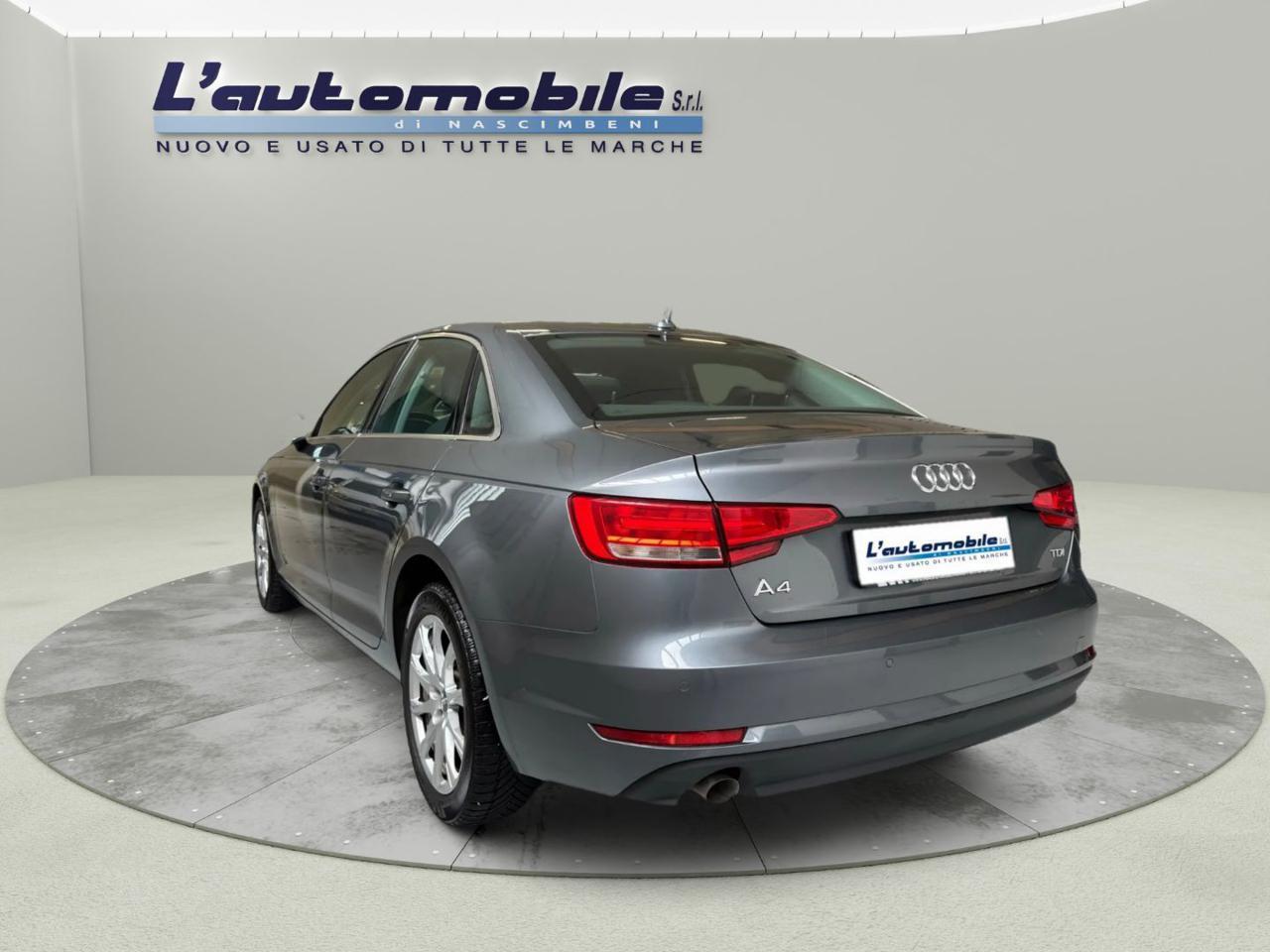 AUDI A4 2.0 TDI 122 CV Design.