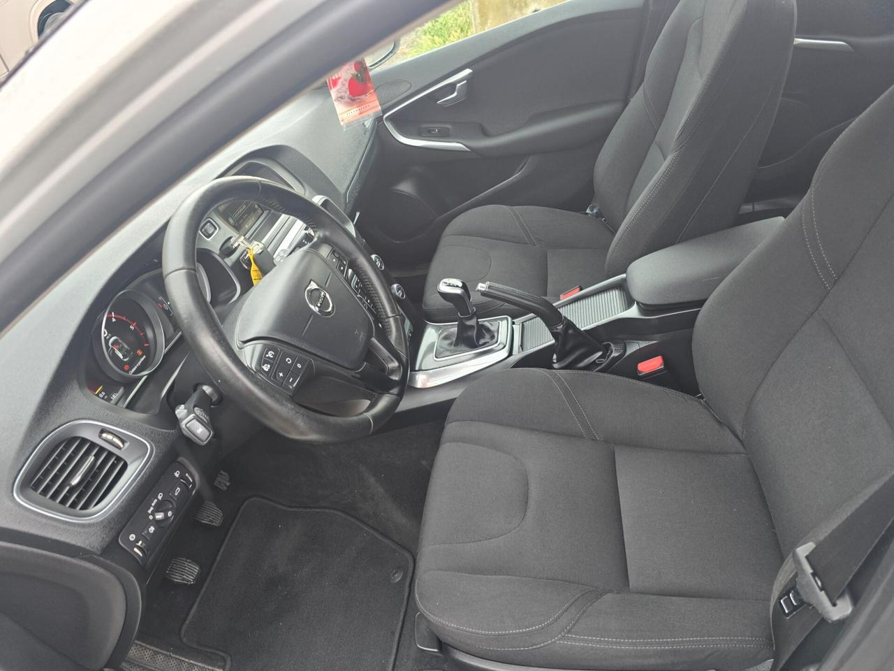 Volvo V40 D2
