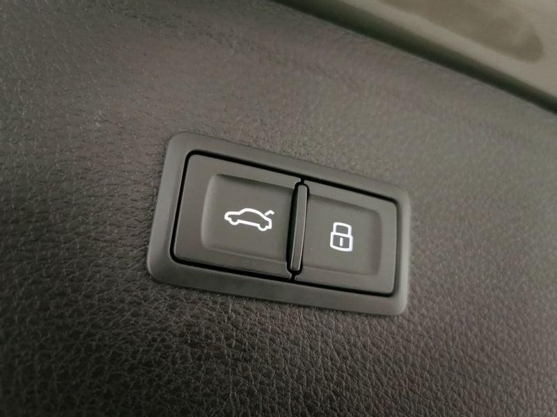 Audi Q5 35 2.0 tdi mhev 12V S line s-tronic