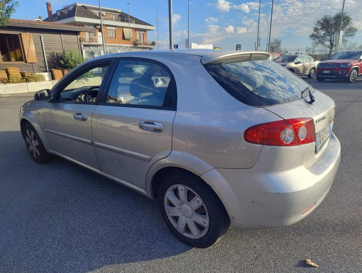 CHEVROLET Lacetti 1.4 16V 5 porte SX GPL