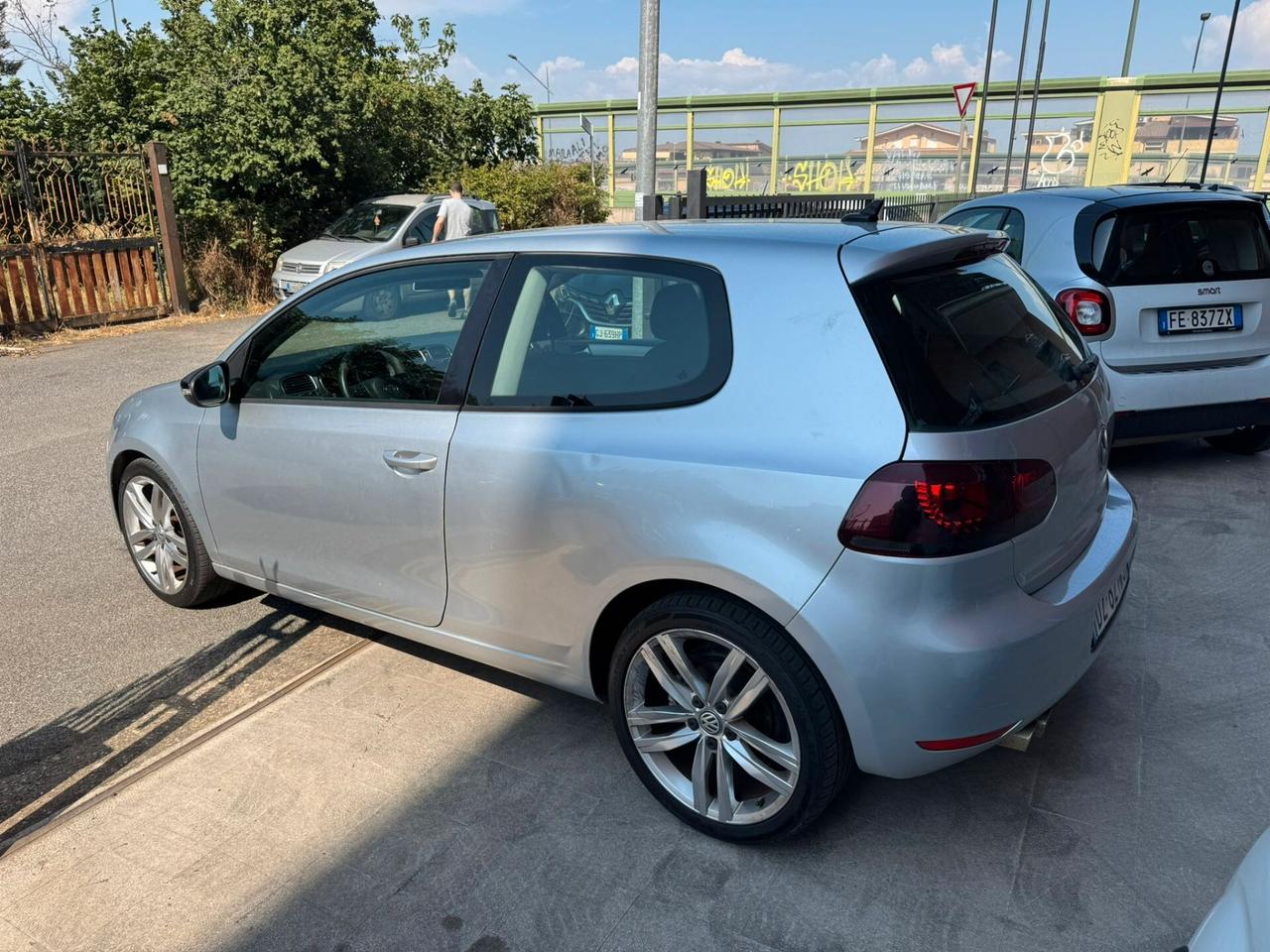 Volkswagen Golf 2.0 TDI 140CV DPF DSG 5p. Highline