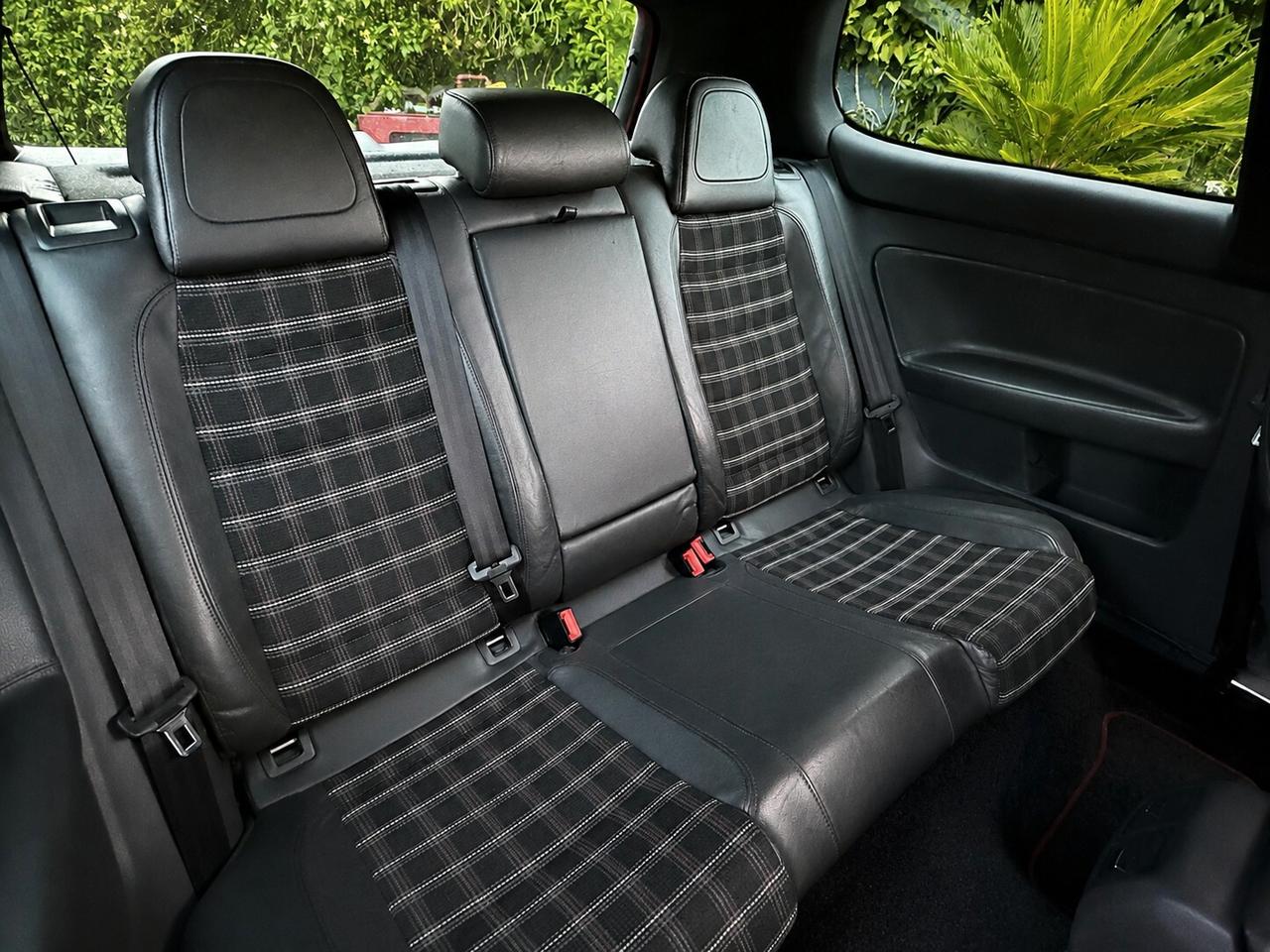 Volkswagen Golf GTI 2.0 16V TFSI 3p. Edition 30