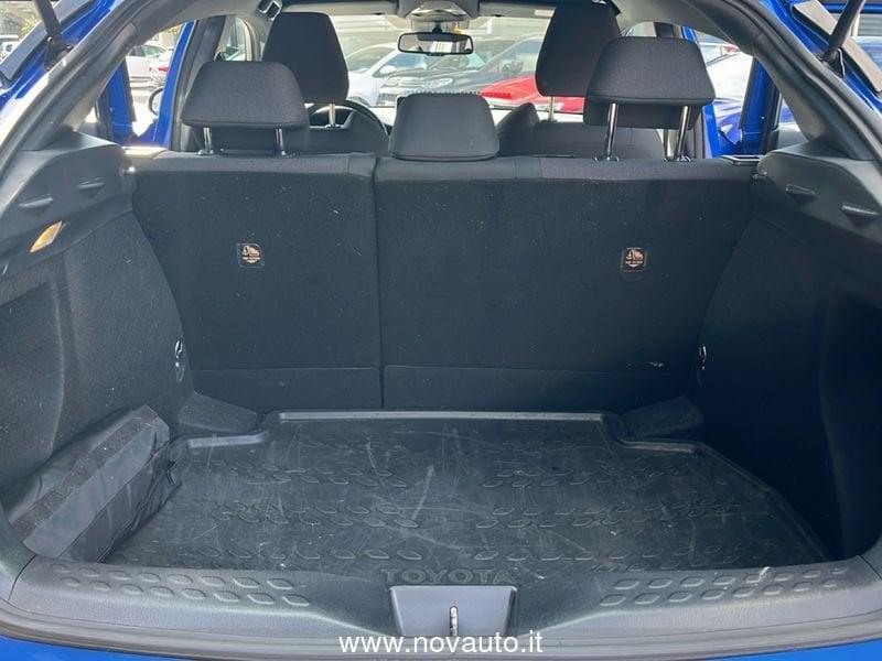 Toyota C-HR C-HR 1.8 Hybrid E-CVT Active